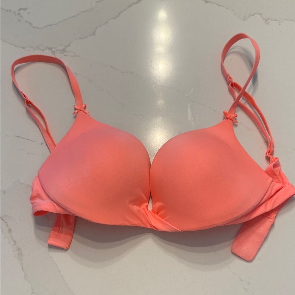 Victoria’s secret plunge bra